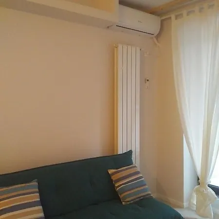 Апартаменти Marina Central Sunshine Studio